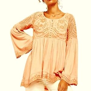 Free People Sea of love BOHO eyelet top tunic blouse peach long sleeves  XS 2 4
